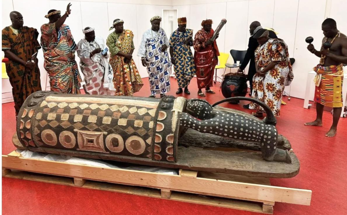 Sacred Drum Looted During French Colonial Rule Returns to Côte d’Ivoire
